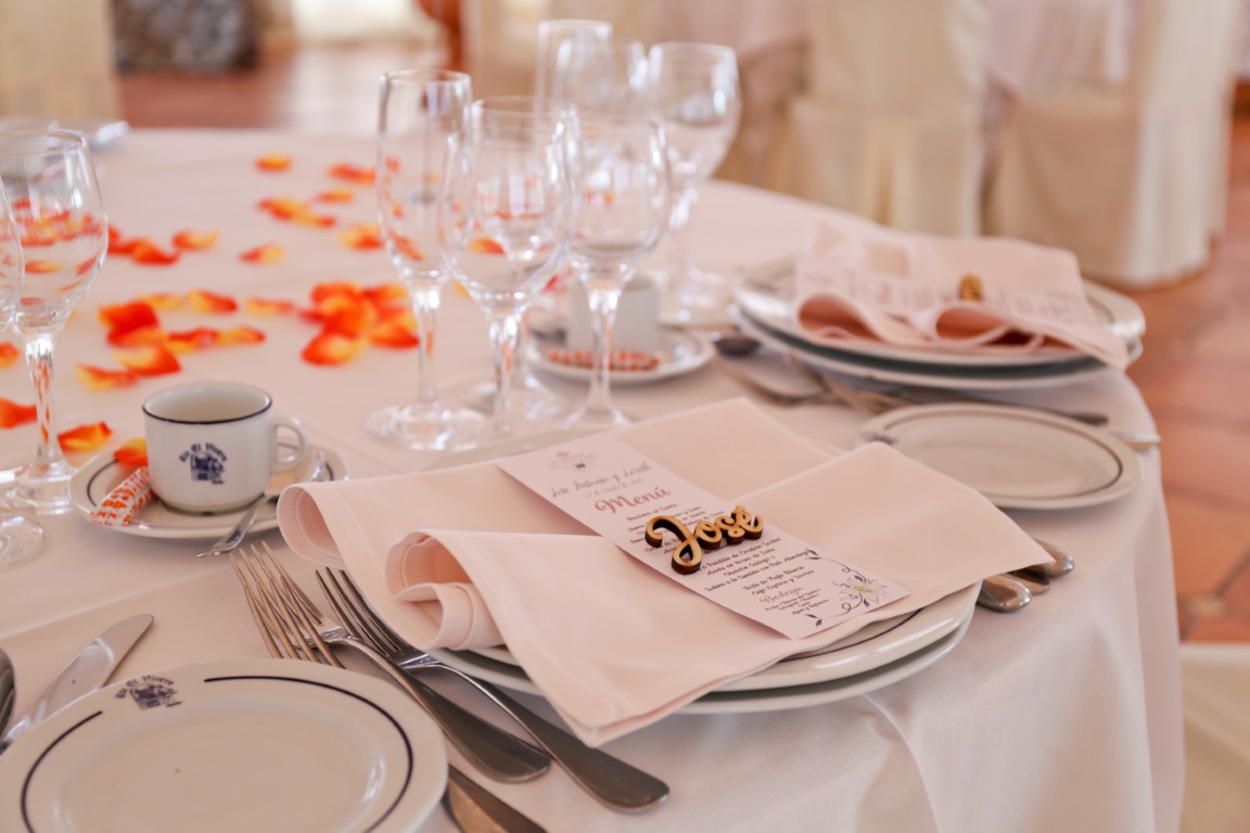 Detalle de mesa en una boda en Finca El Vivero